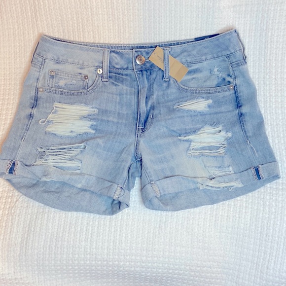 American Eagle Outfitters Pants - NWT AMERICAN EAGLE SHORTS, Size 6